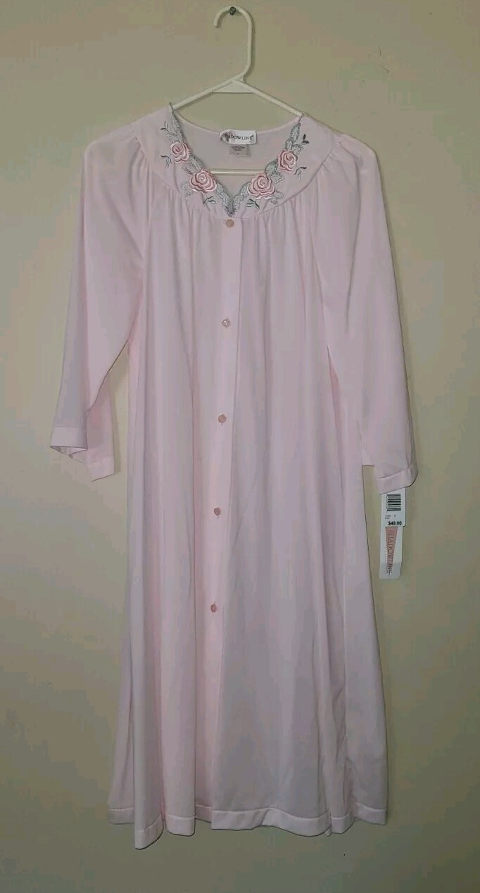 NWT Shadowline Floral Embroidered Pink Robe House Coat Button-Up Women’s Small