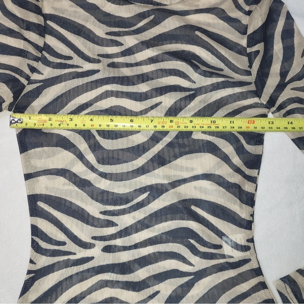Superdown Kerrie Mesh Top Women’s Size XS Zebra