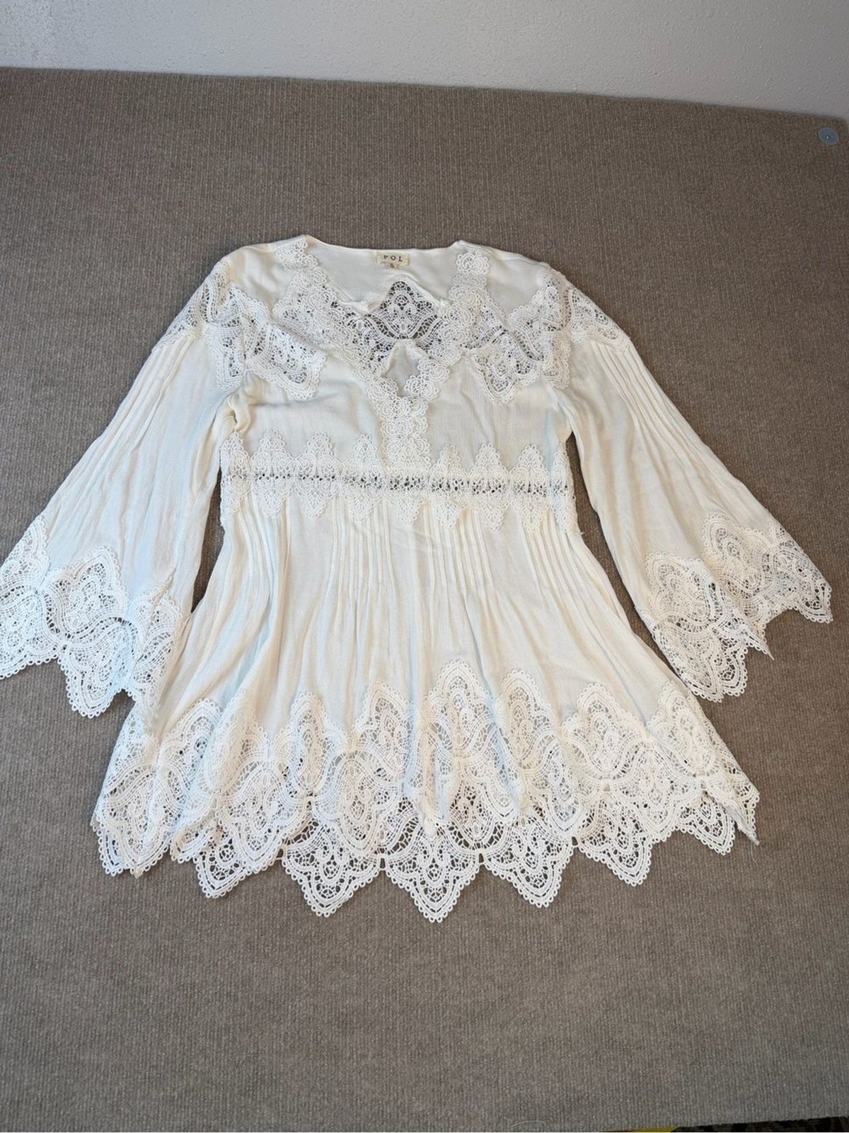 POL White Lace-Trim Boho Blouse Intricate Lace Trim Romantic Peasant Y2K