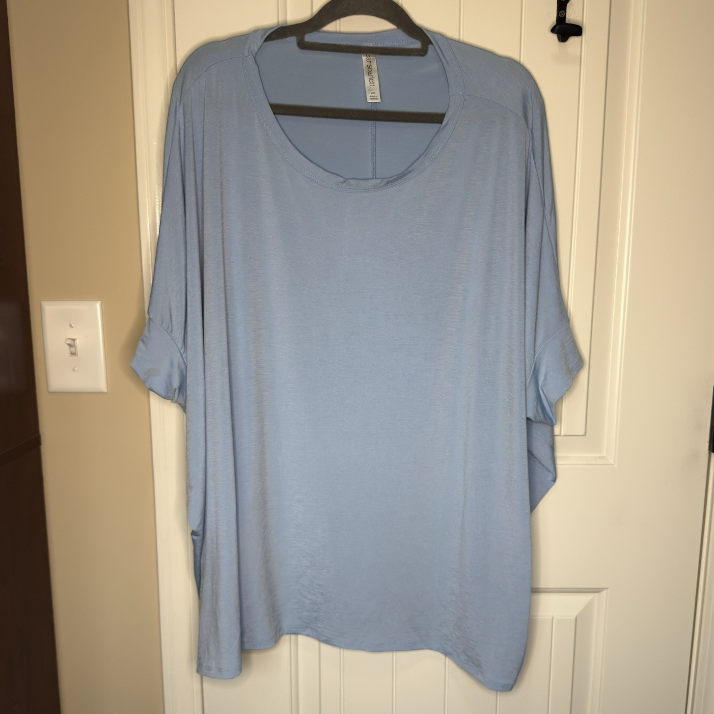 Dear Scarlett Blue Solid Scoop Neck Short Sleeve Knit Top 2X Plus