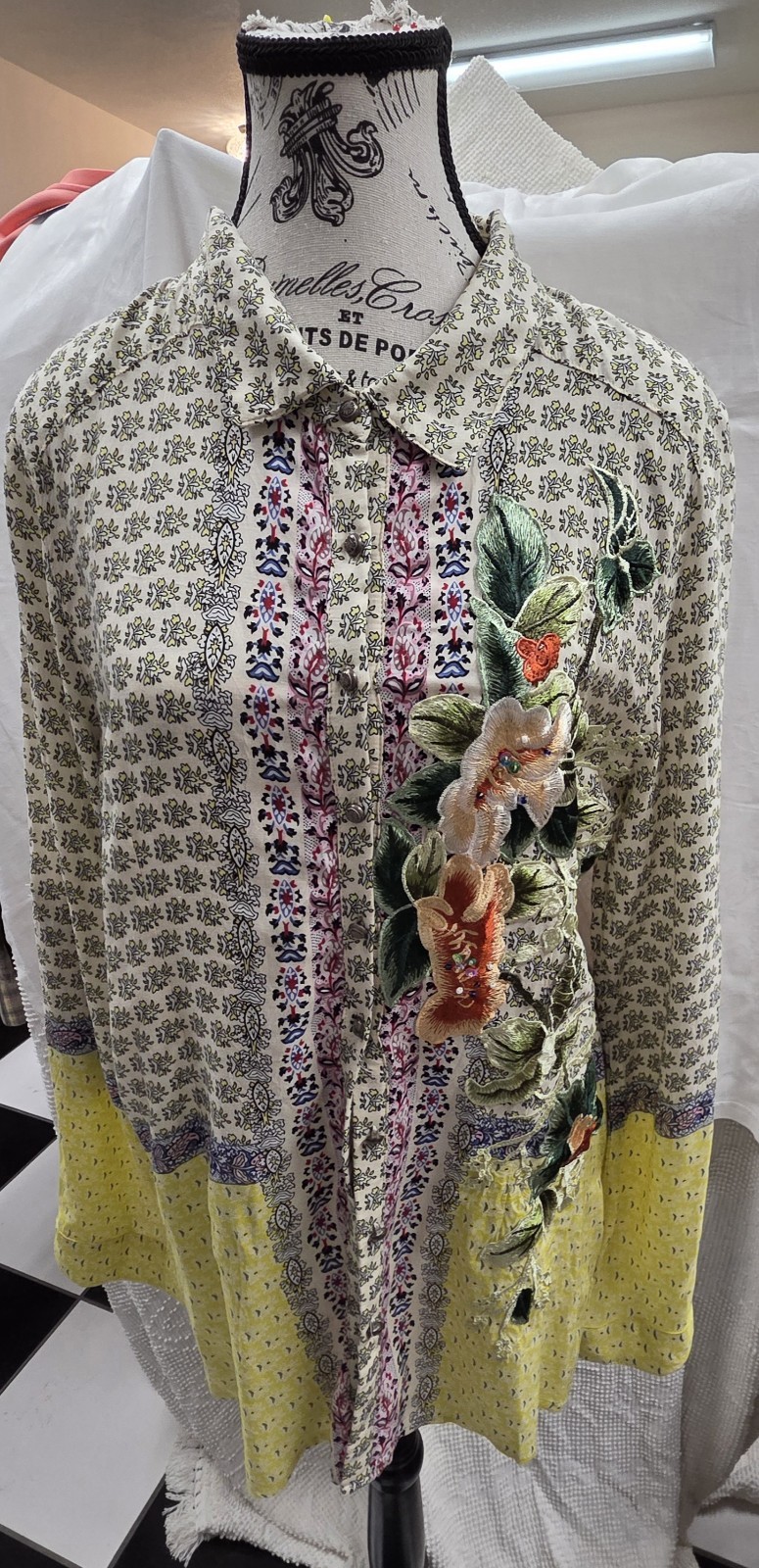 Arrata Silent Journey Yellow Floral Button Up Womens Embroidery Birds NWOT XL