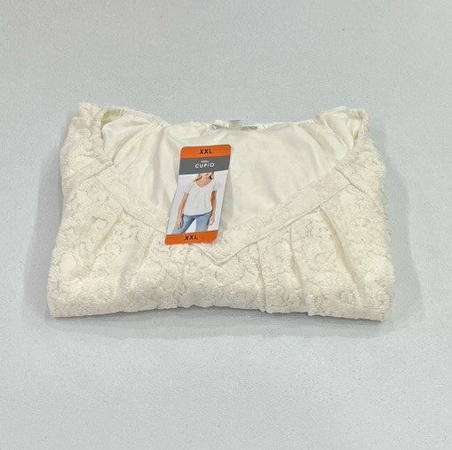 Cupio Women’s Short Sleeve V-Neck Lace Top, Whisper White, Size XXL