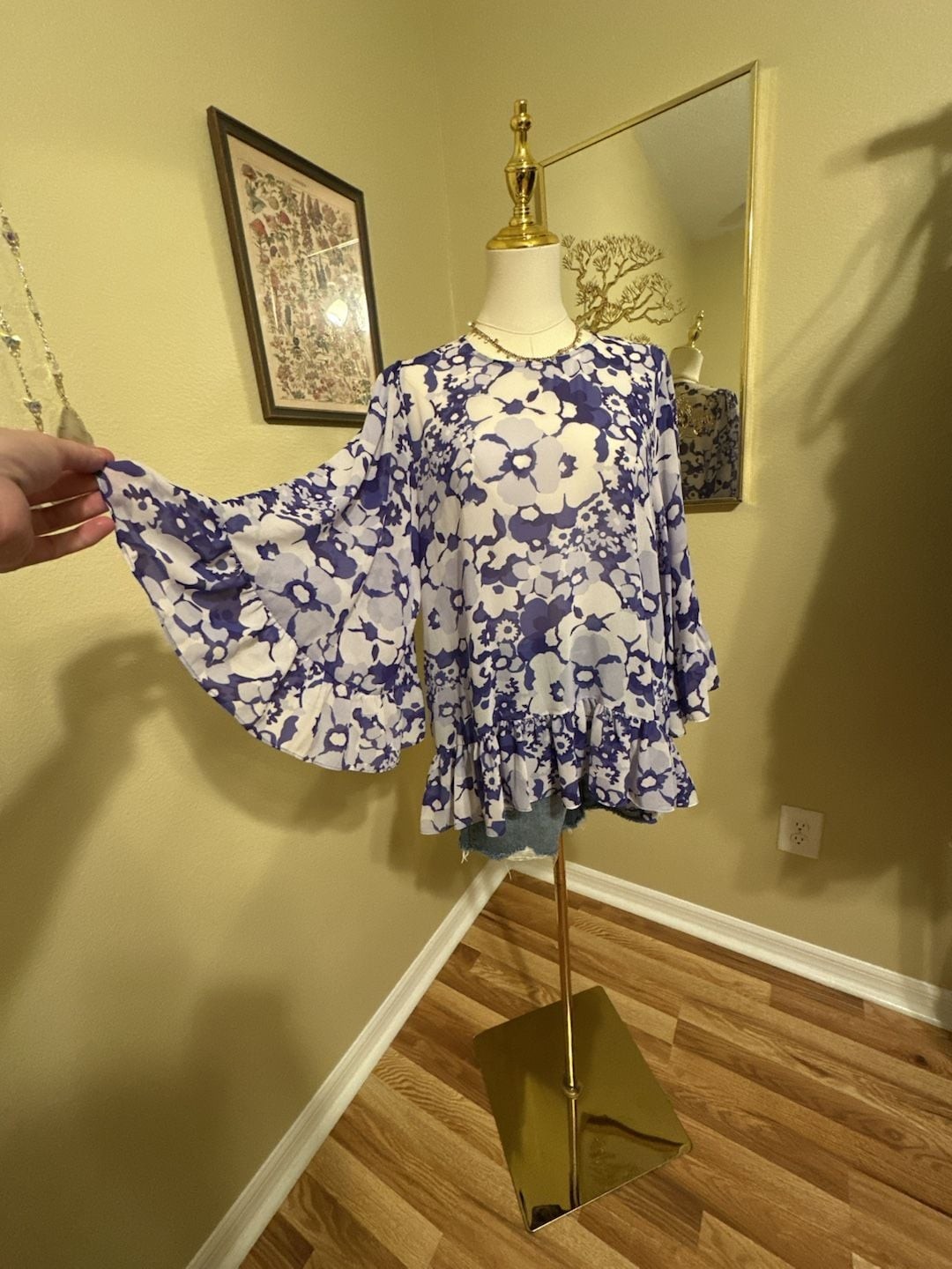Michael Michael Kors Women’s Purple and White Floral Print Ruffle Sleeve Blouse