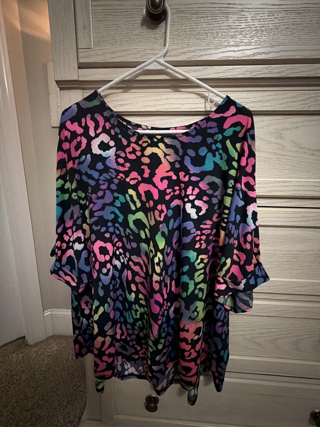Honeyme Curvy Multi-Colored Leopard Print Gabby Style Short Sleeve Top