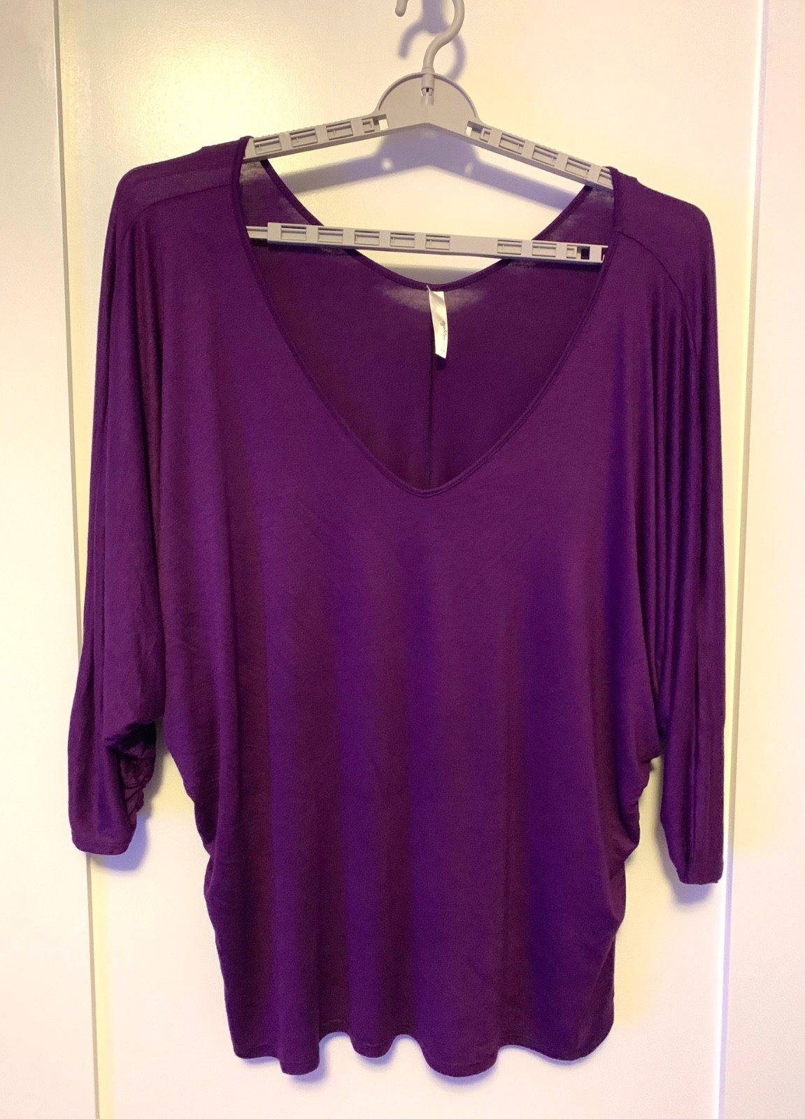 Loveappella Women’s Plus size 3X purple v-neck raglan sleeve ruched waist top