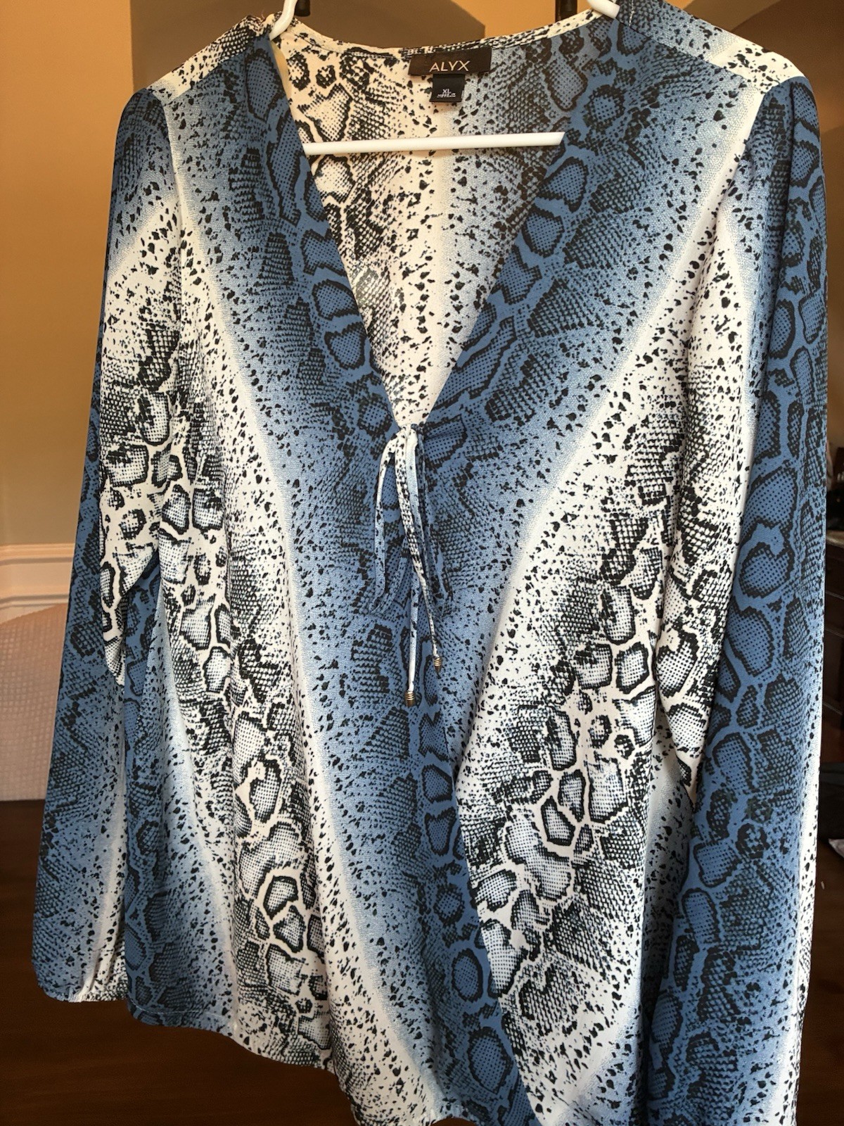 ALYX Women’s XL Blue Snake Animal Print V-Neck Long Sleeve Tie Blouse Top