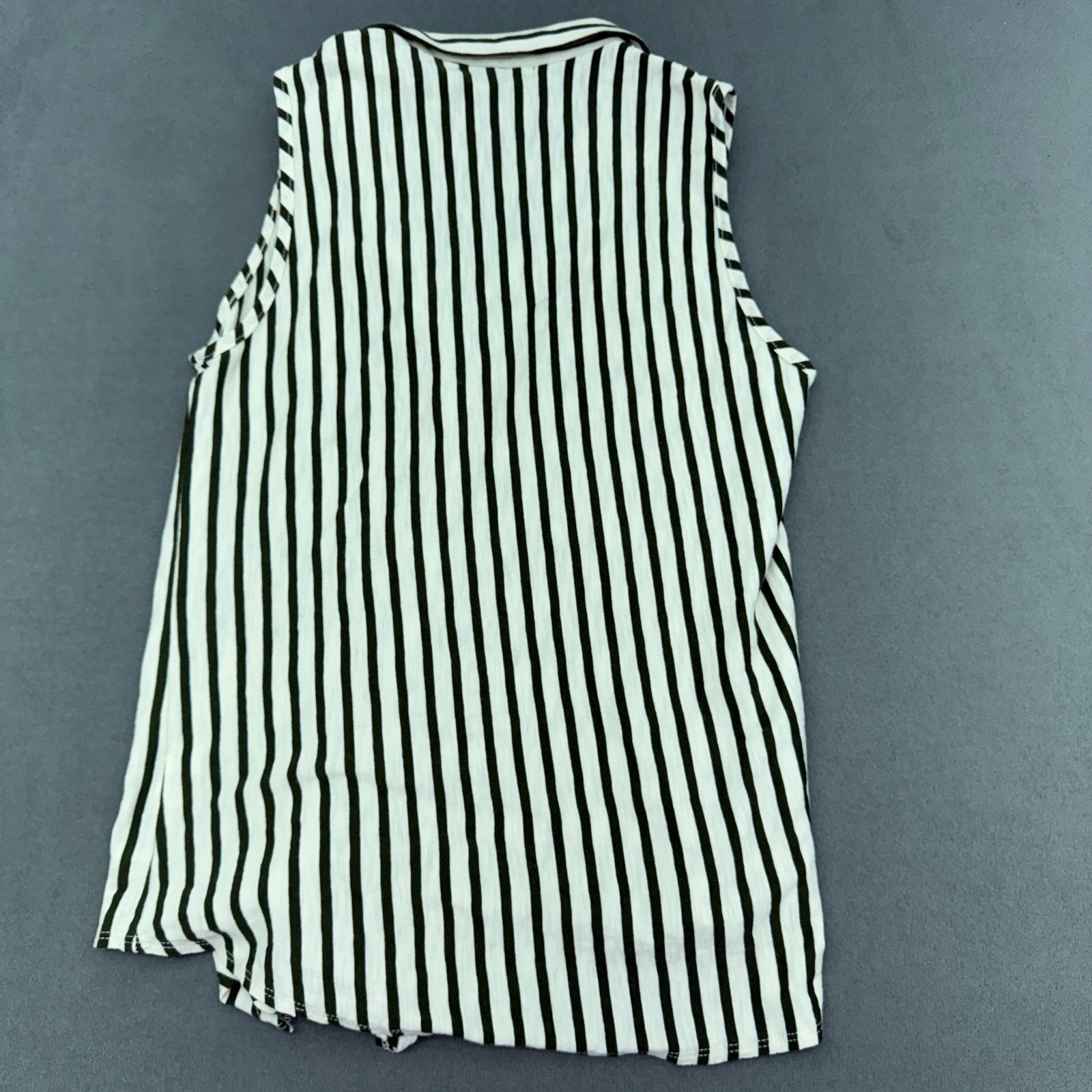 Kim & Cami Striped Sleeveless Tie-Front Top – White & Dark Green, Small