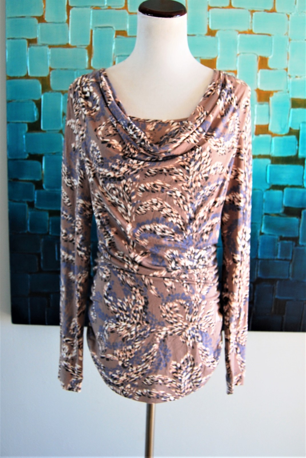 CAbi Style 187 Size Small Lola Tee Draped Neckline Ruched Sides Stretch Knit Top