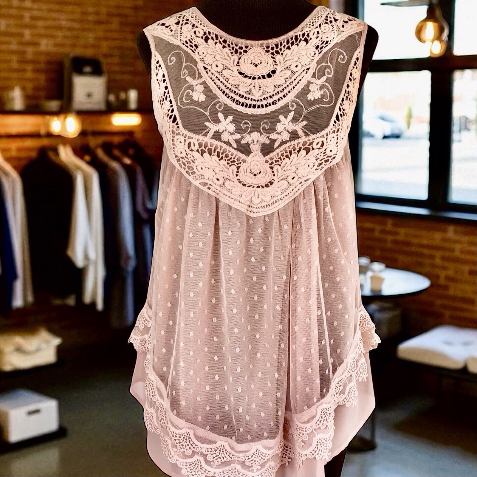 ANDREE byUNIT Sleeveless Top Large Dusty PinkLaceWithEmbroidery NEW W/TAGS 19.99