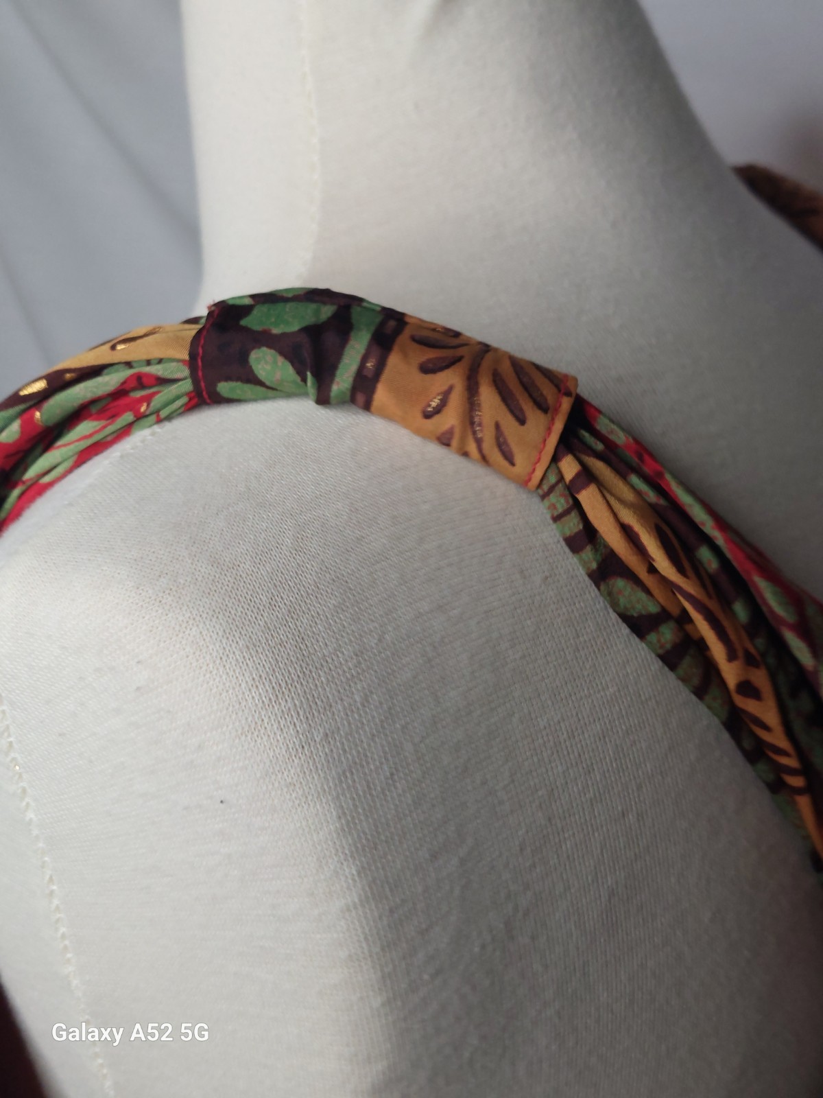 Boho Crop Top Womens S/M Red Green Brown Gold India Print Festival Tie Back Y2K