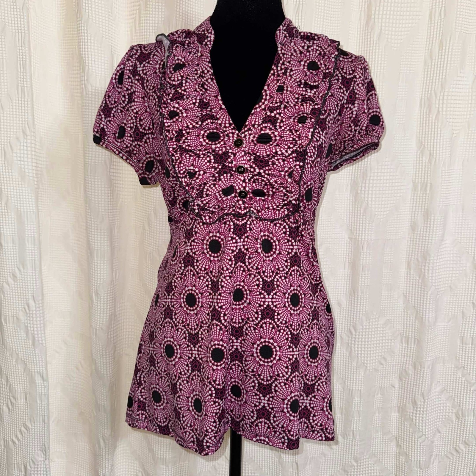 Three Pink Hearts Trixxi Tunic Blouse Top Pink Geometric Retro Ruffle Y2K Medium