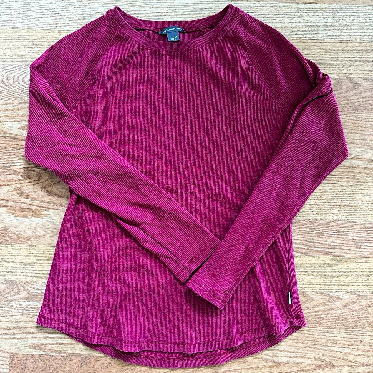 Eddie Bauer Women’s Burgundy Knit Long Sleeve Crew Neck T-Shirt M