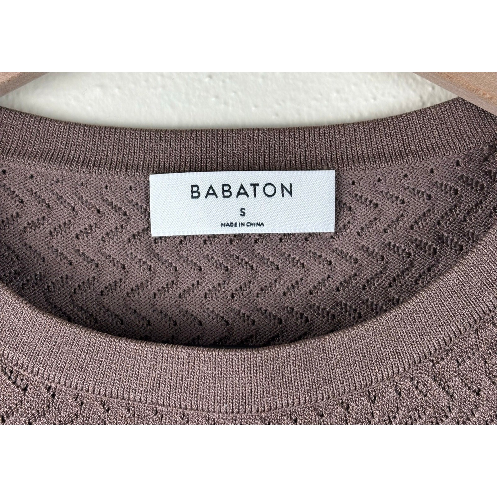 Babaton Aritzia Pointelle Cropped Sweater Tank Size Small in Deep Taupe