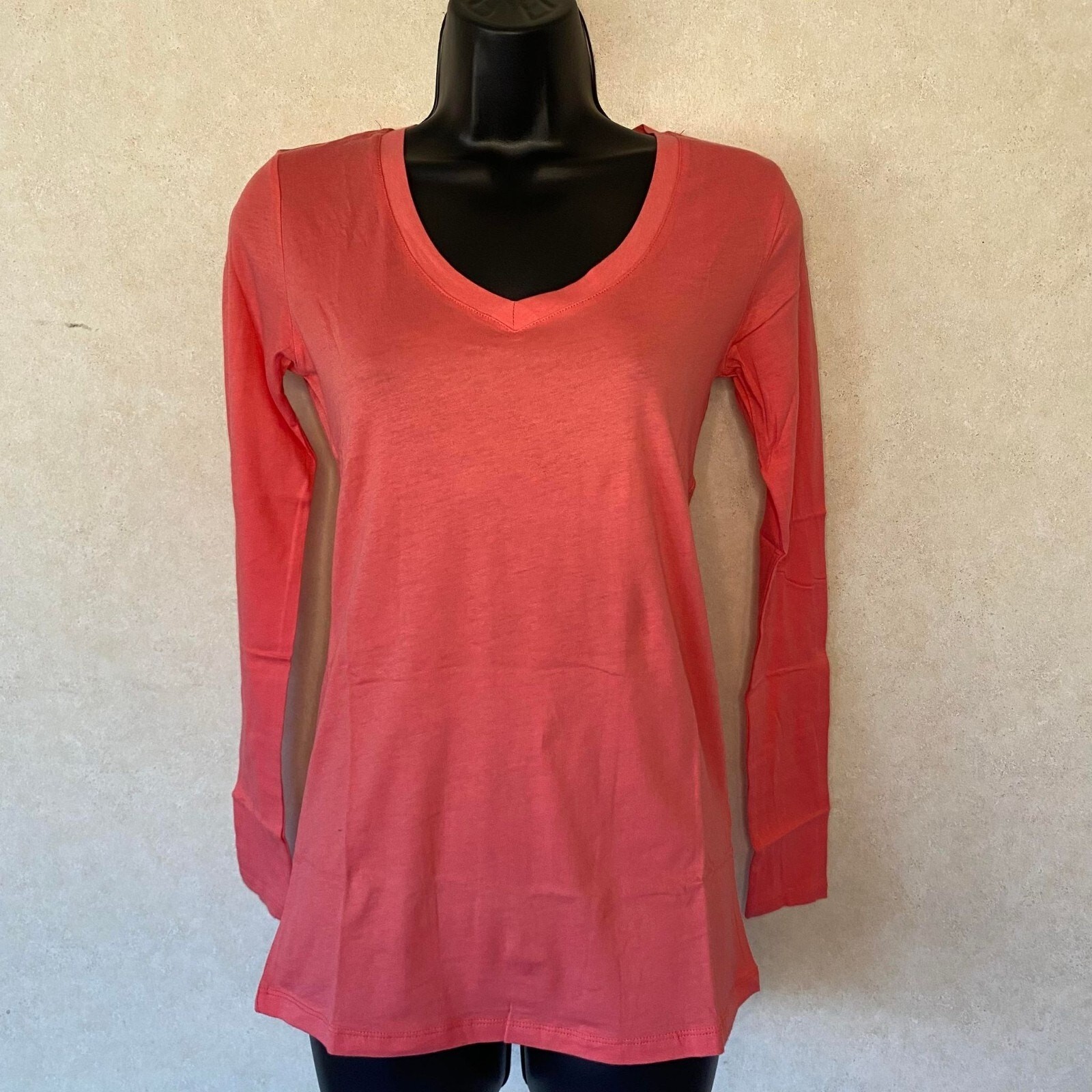 Active Basic V Neck TShirt Long Sleeve Cotton Top Lightweight Peach Medium