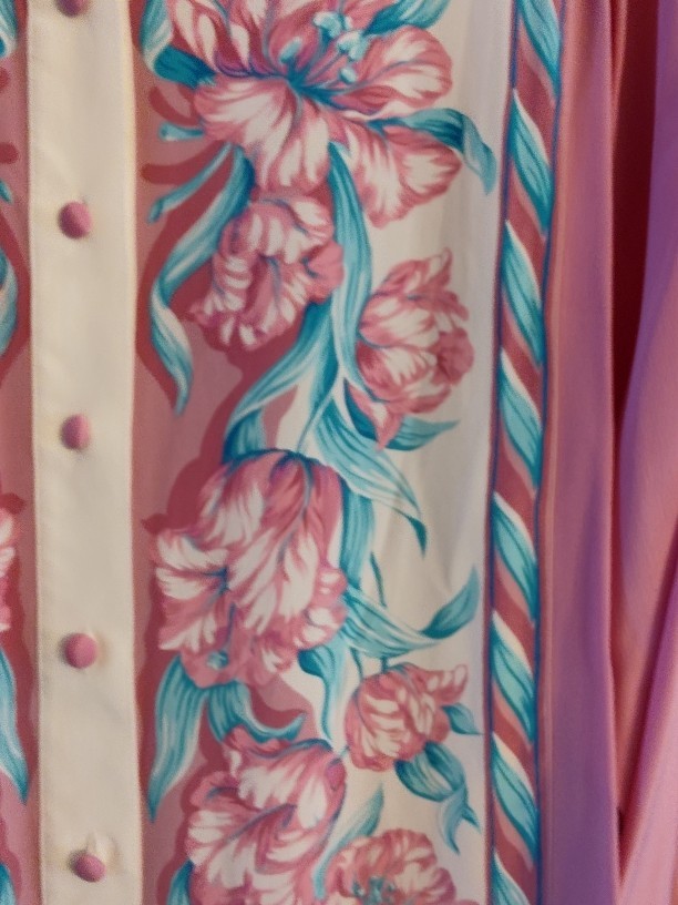 Women’s Bob Mackie Wearable Art 100% Silk Pink Lightweight Blouse Size L