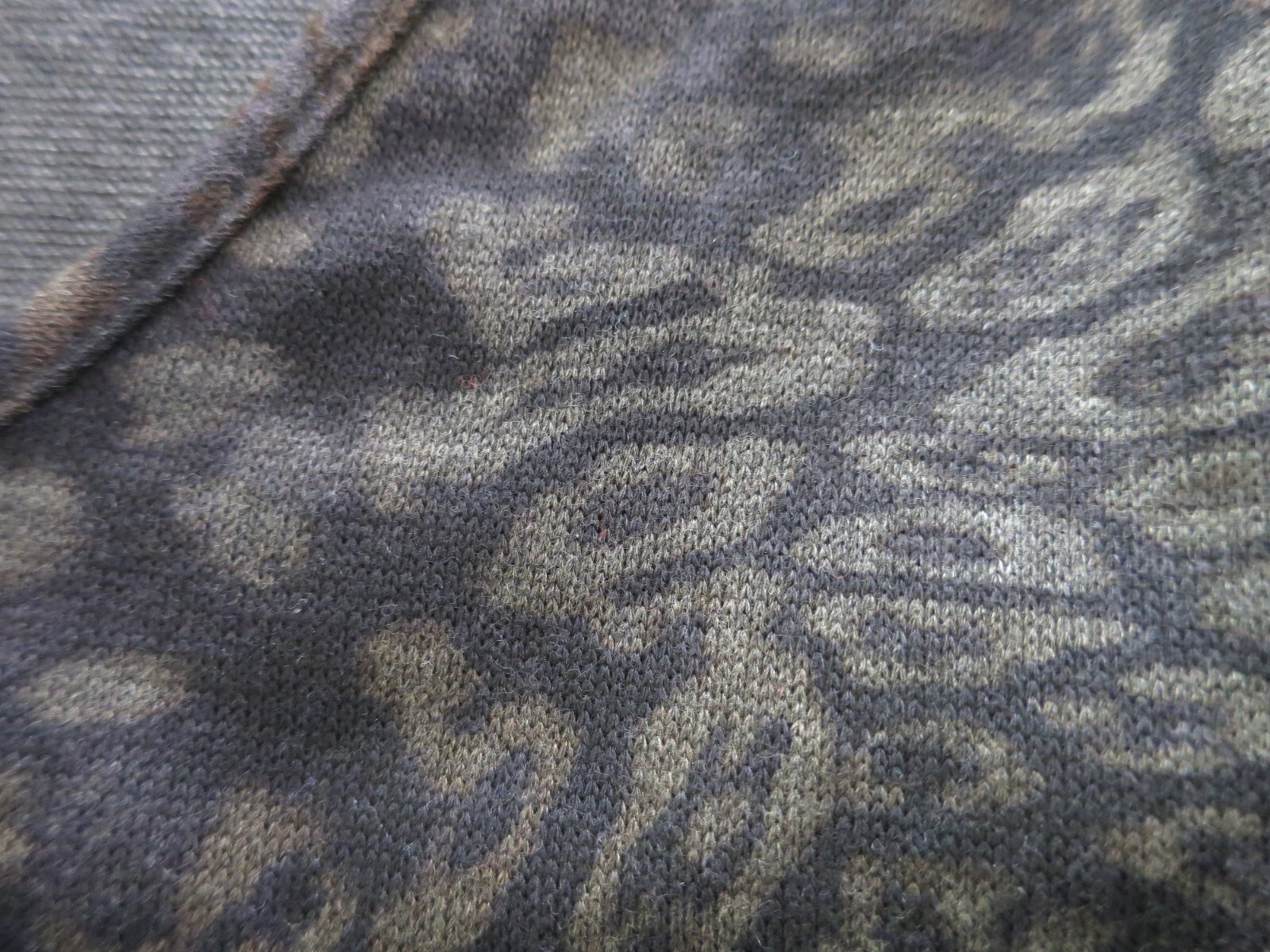 Apropos Nomadic Traders Brown Cheetah Tie Dye Long Sleeve Pull Over Knit Top Med