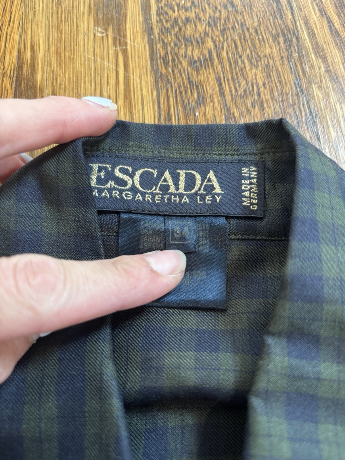Escada Margaretha Ley Green Blue Plaid Button Up Long Sleeve Silk Blouse 34/4