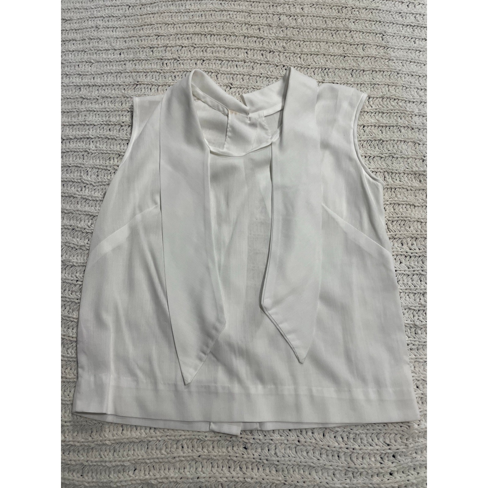 VTG Fritzi California Blouse Bow Button Down Back Womens Small White Sleeveless