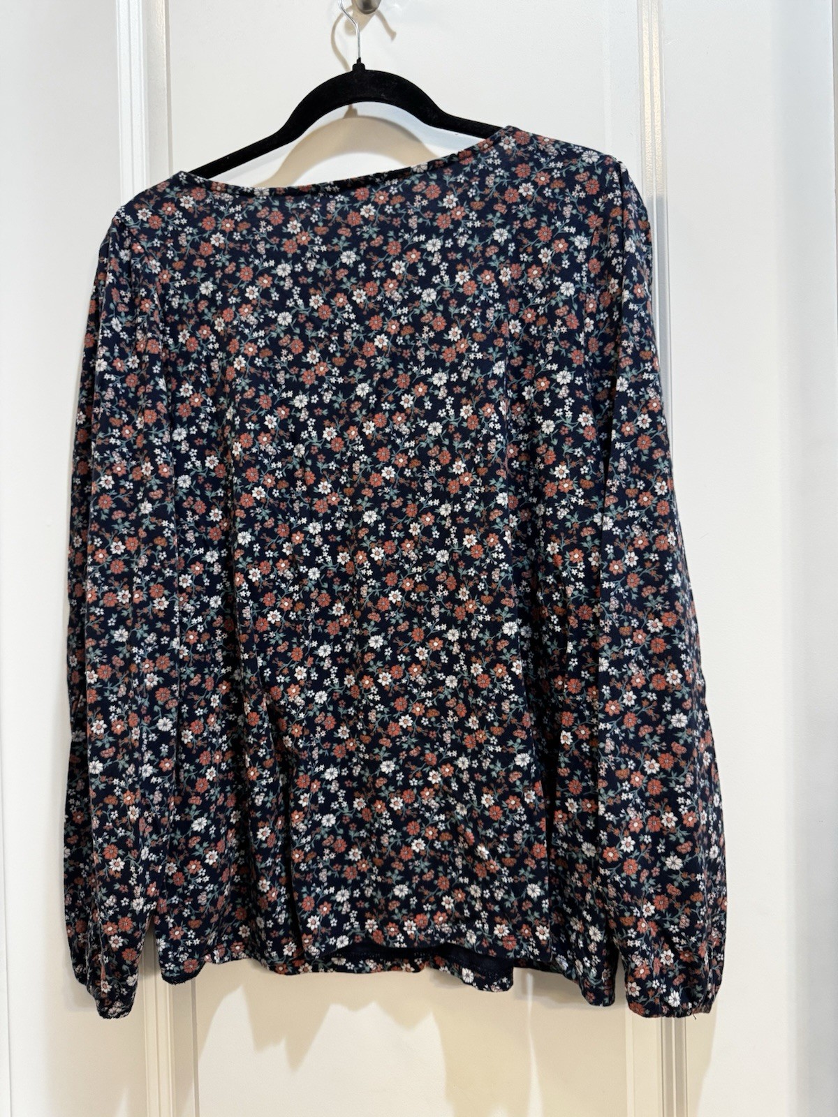 Lucky Brand Blue Floral Square Neck Top XL Long Sleeve Armpit To Armpit 23”
