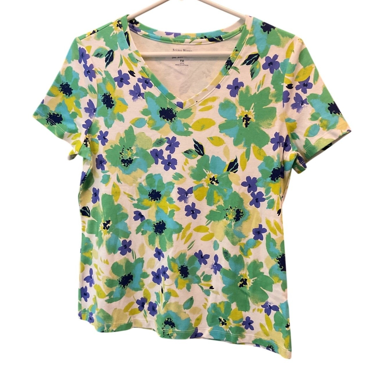 Studio Works “The Studio Tee” Womens Petite Medium Floral Multi Colored Top