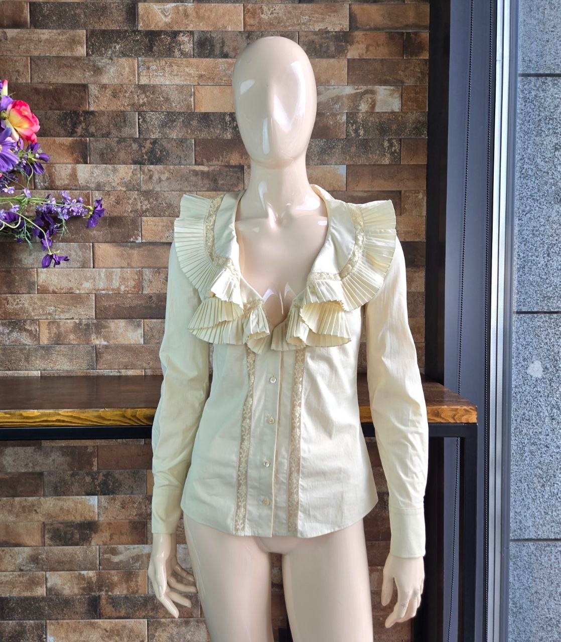 ALEXANDER MCQUEEN FW 2006 Widows of Culloden Vintage Ruffle Lace Blouse IT 40