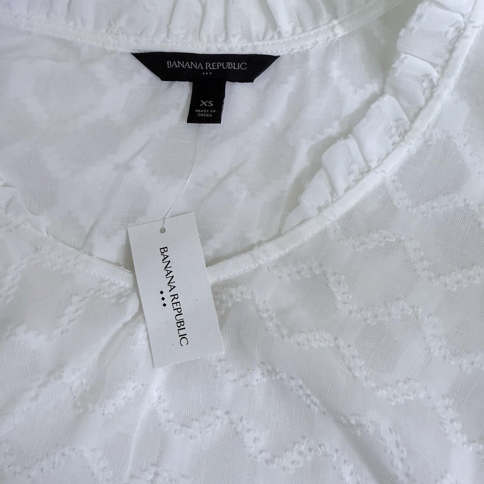 Banana Republic Top Shirt Womens XS White Diamond Abstract Burnout Sheer Popover