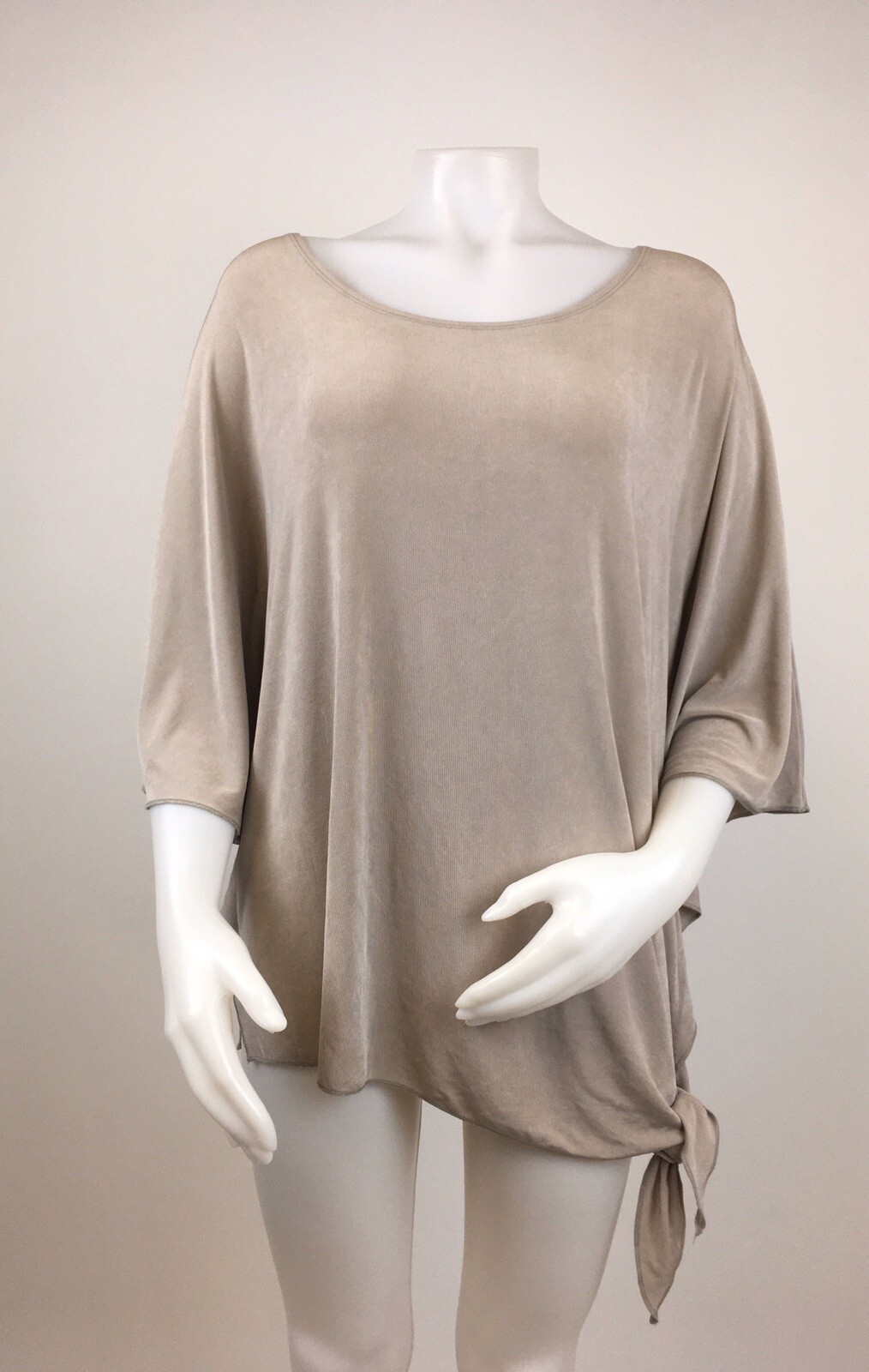 Chico’s Travelers Size Large Beige Side Tie Poncho Sleeves Blouse Travel Friend