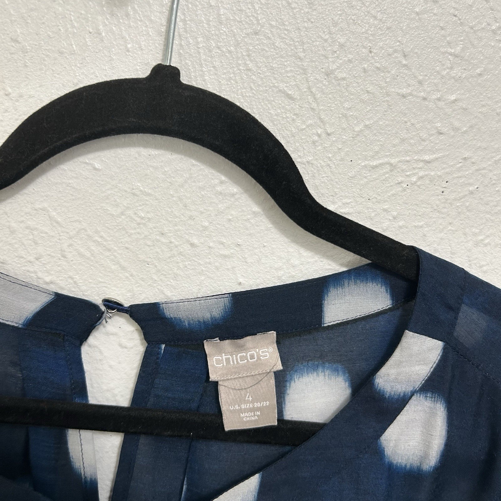 Chico’s Blue Polka Dot Blouse Top Pleated Ruffle Tiered Sleeves Sz 4 / XXL Boho