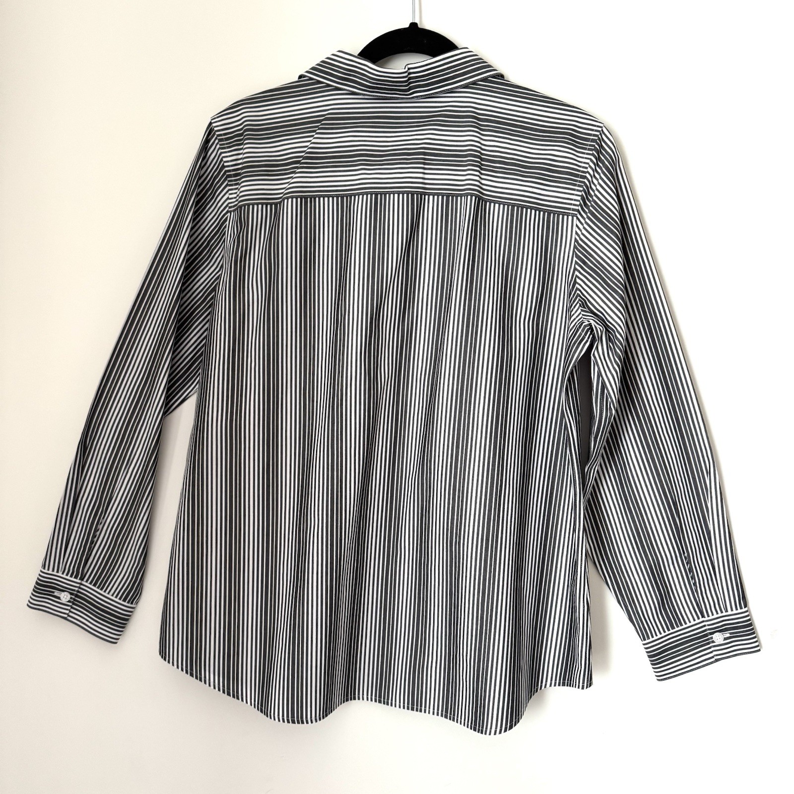 Chico’s No Iron Striped shirt Sz Medium Gray white gold metallic button NWT