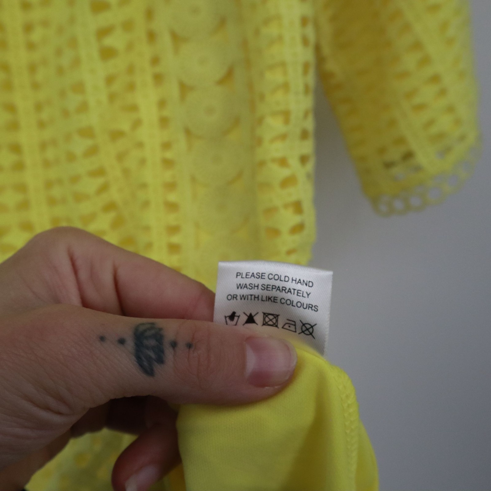 Pink Lily Crochet Tunic Top Wiomens S Yellow Boho Resortwear Feminine Delicate
