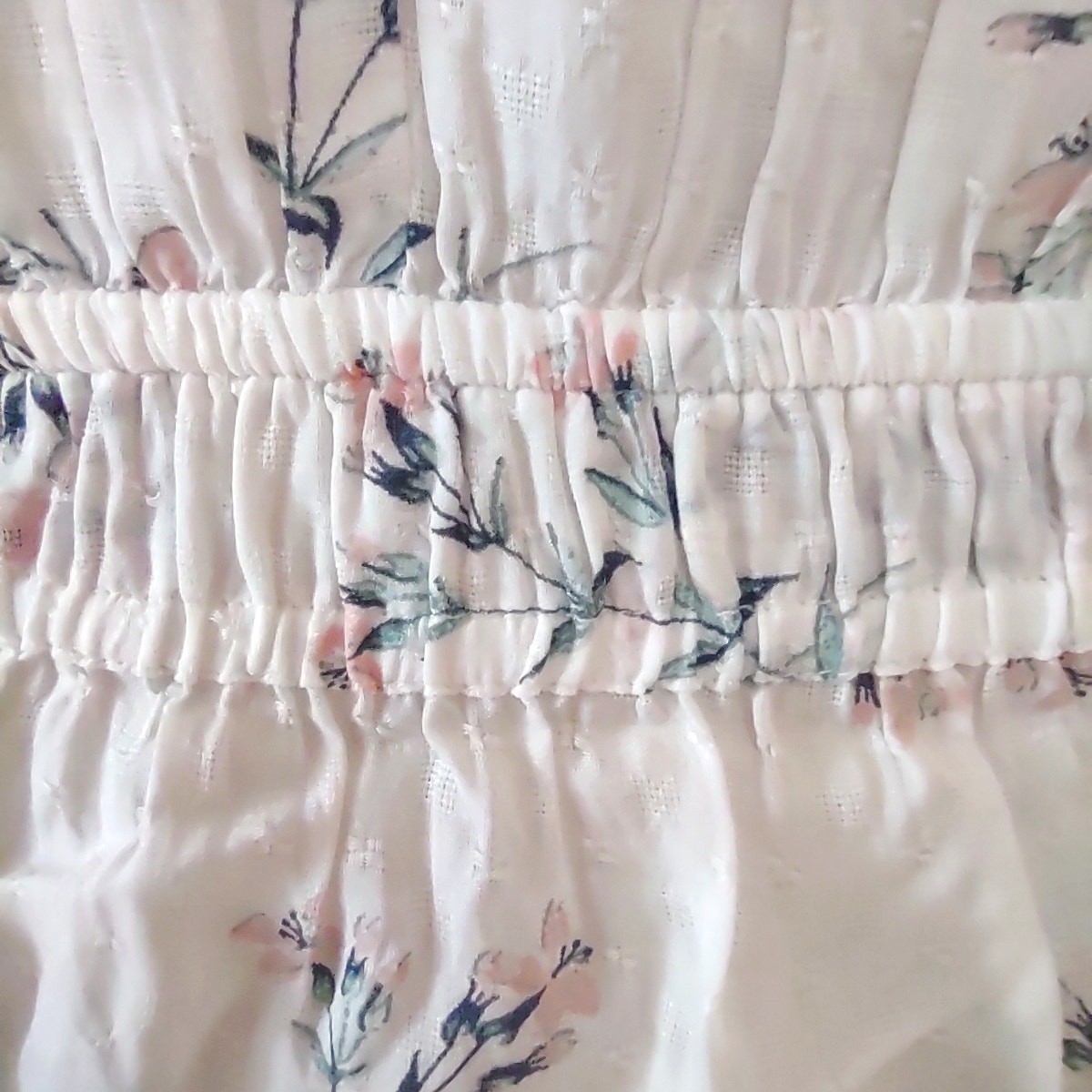 LUCKY BRAND White Floral Blouse Junior Size M Ruffles Lace Feminine Delicate NWT