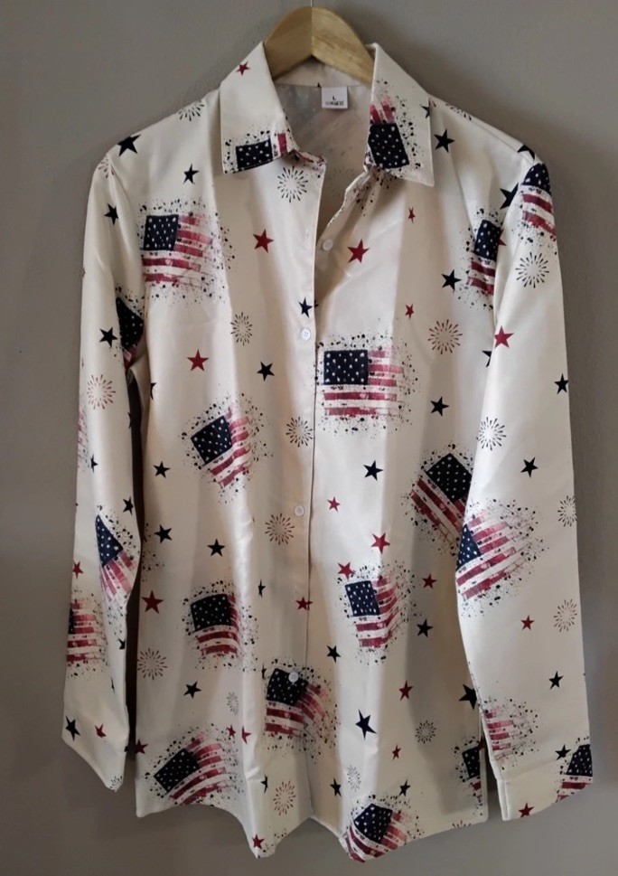 American Flag Print Patriotic Themed Womens Button Down Shirt Large New W/O Tags