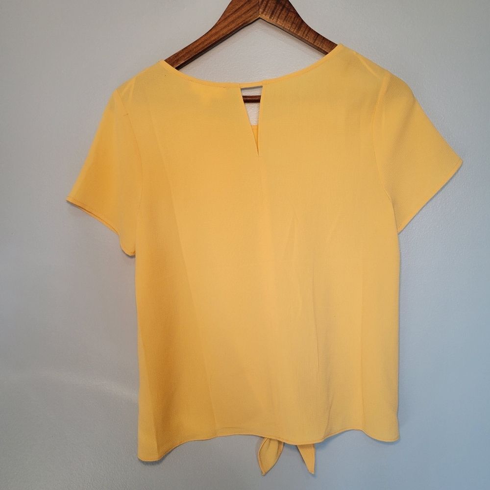 Pink Rose Yellow Blouse Top With Bottom Knot Tie Back Cut-out Womens Size S NWT