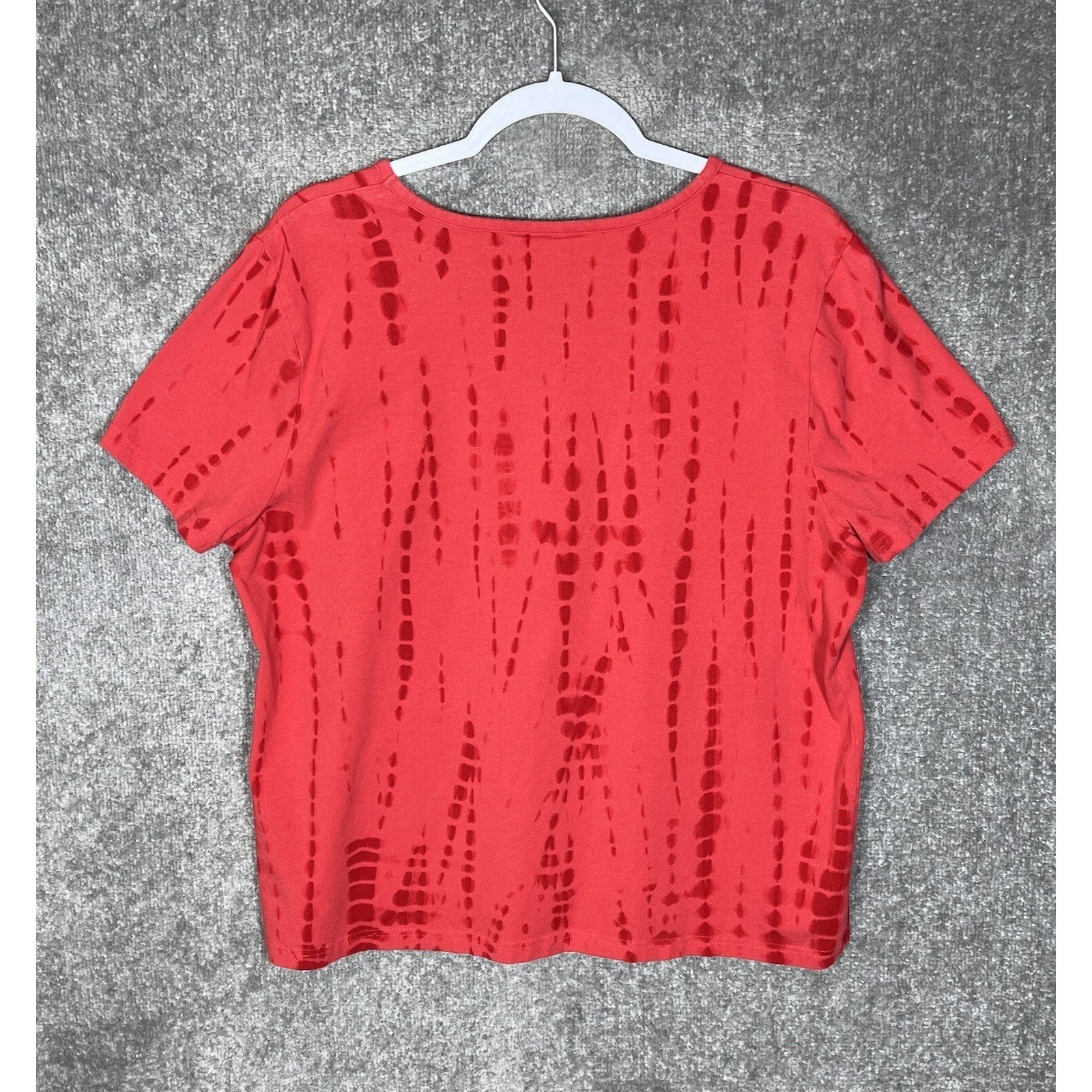 Breckenridge Top Womens Size XL Red Tie Dye Sequins Short Sleeve V-Neck Stretch