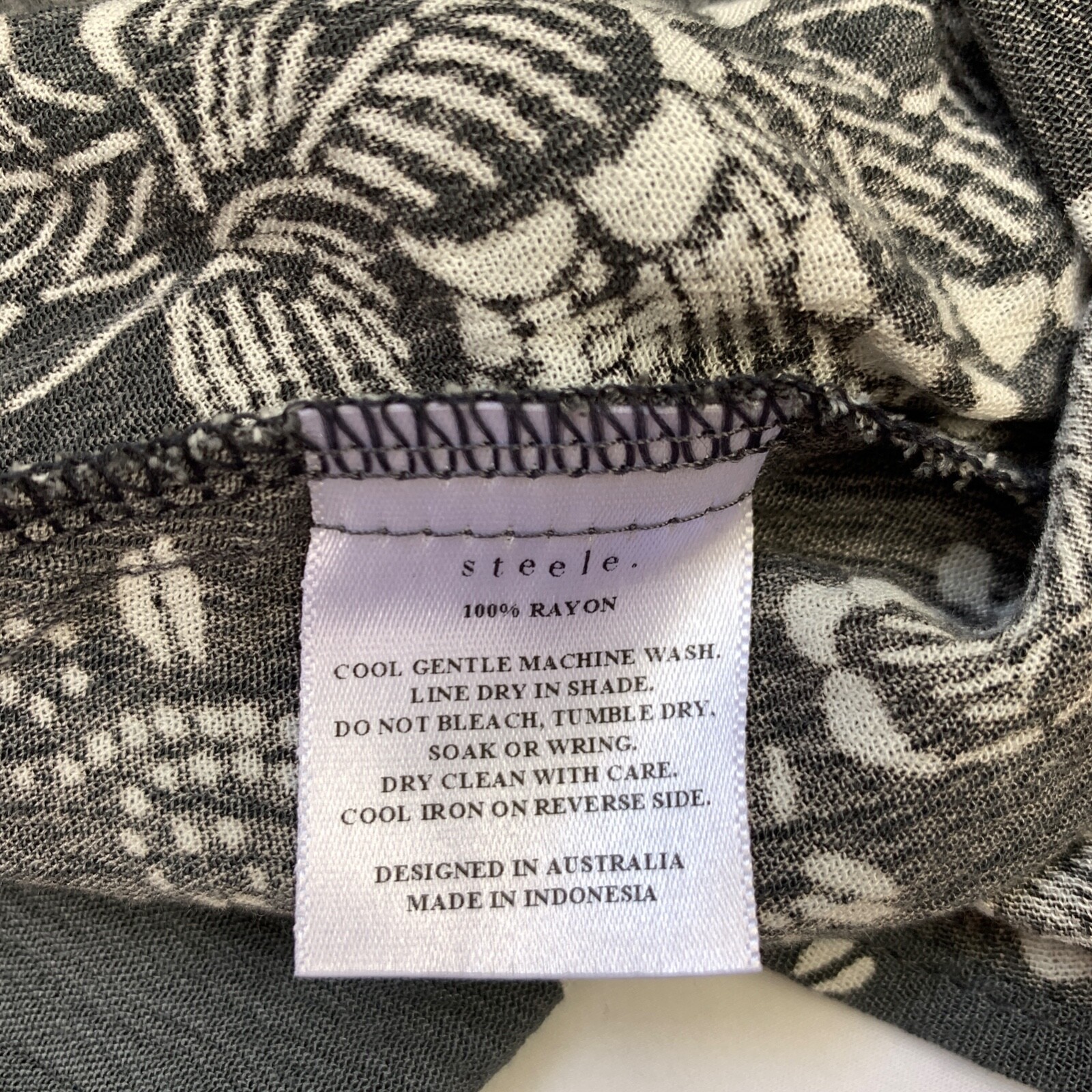 Steele Australia Floral Wrap Tie Sweater Cropped Top XS Gray Rayon Boho Y2K