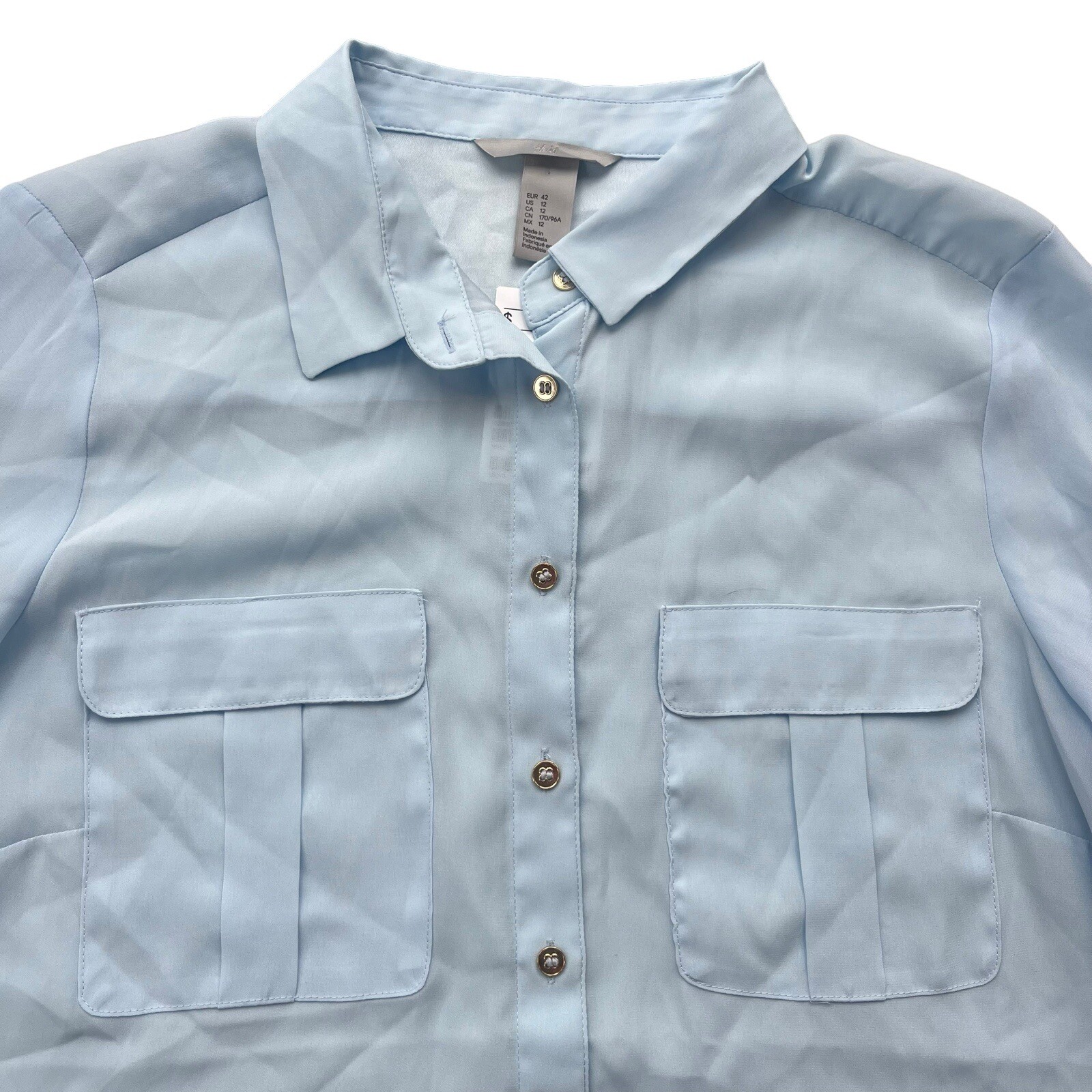 H&M Women’s Sz 12 Light Blue 3/4 Roll Tab Sleeves Lightweight Button Front Shirt