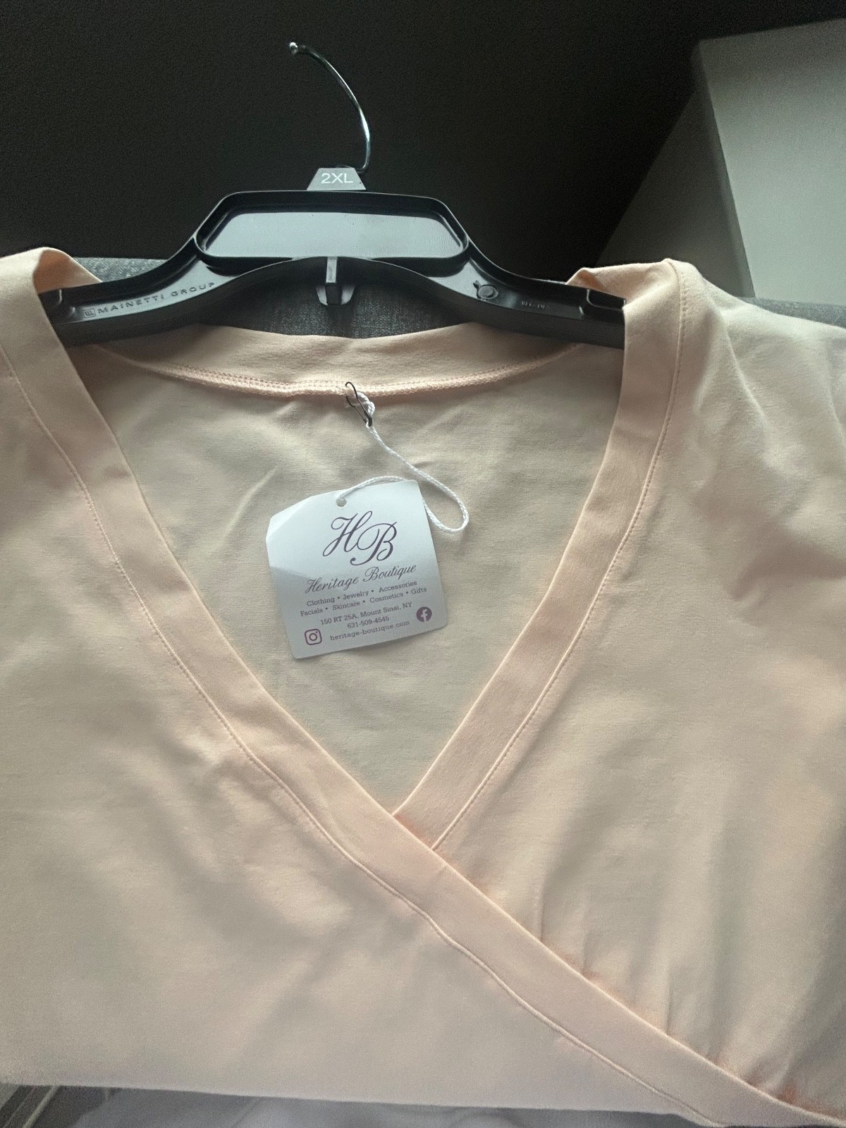 New Womens Peach Apricot V Neck Boutique T Shirt Nice! L Large NWT $30 Soft