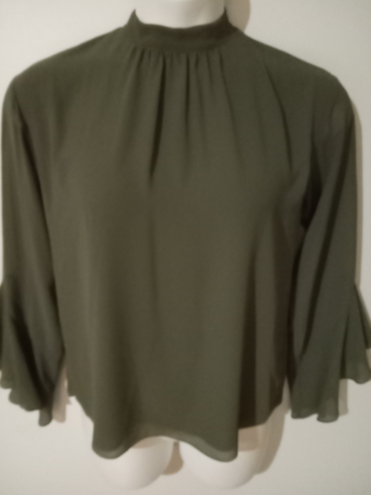 NEW Naked Zebra Womens Small High Neck Green Pullover Flutter Sleeve Top Bow Tie