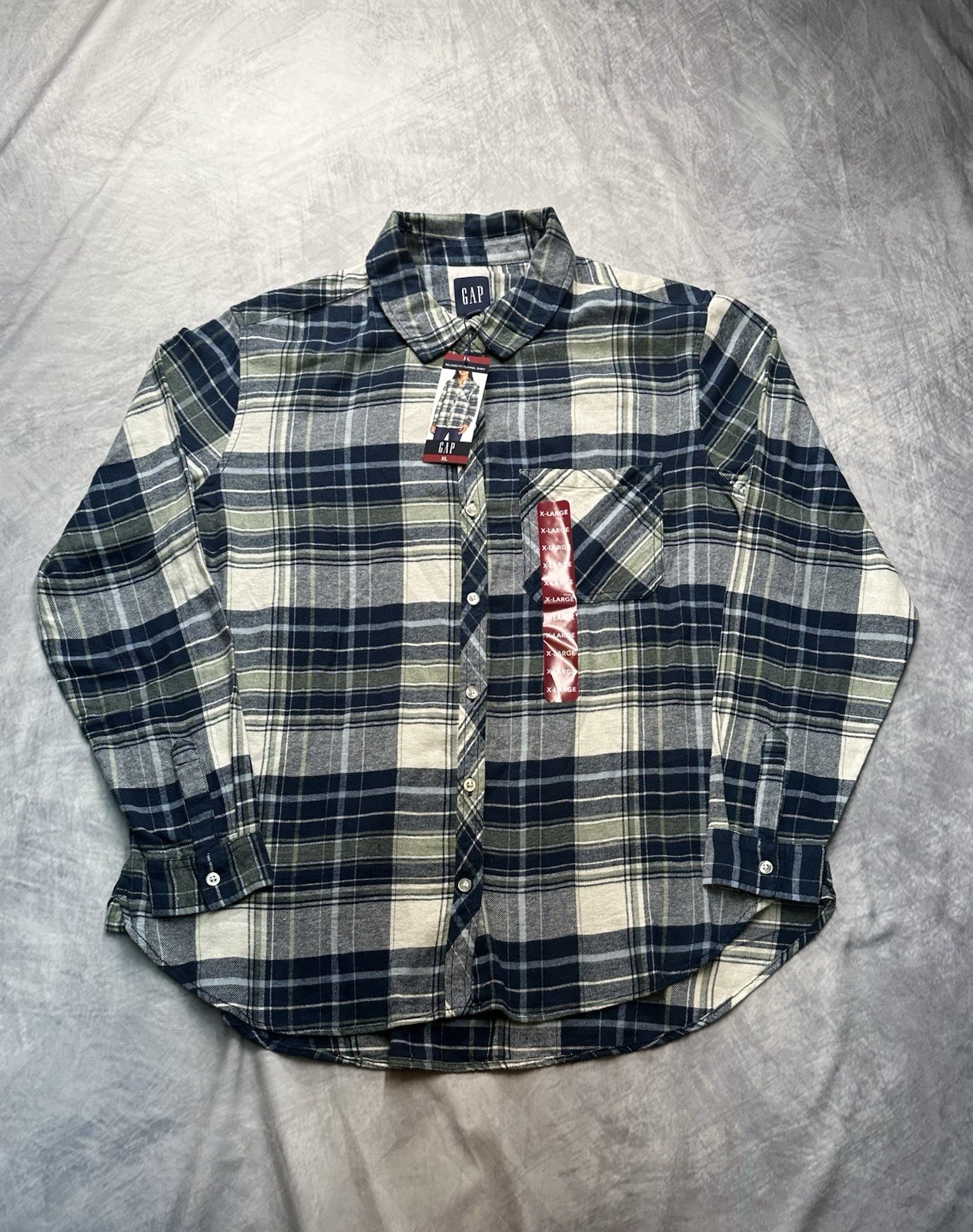 GAP Women’s Long Sleeve Button Down Relaxed Fit Flannel Shirt Small XL