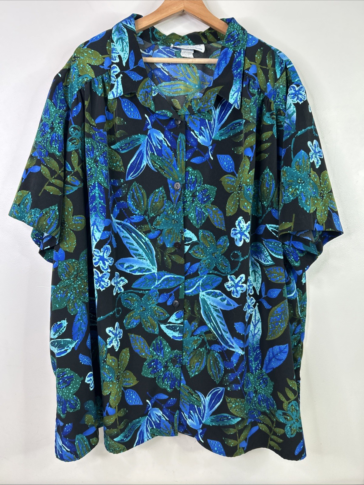 A Personal Touch Women’s 5X Blues Tropical Short Sleeve Button Up Vintage Blouse