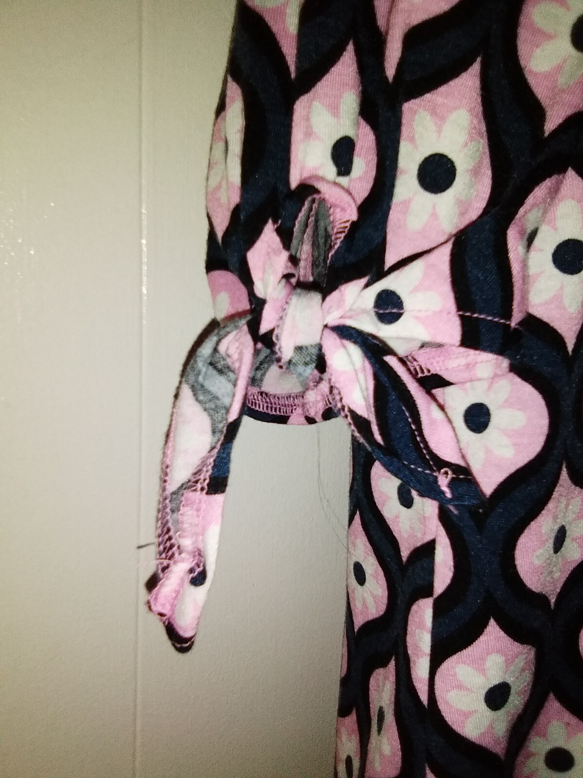 Pink & Black Top 30 Inches Long Tie Bow Balloon Sleeves Large
