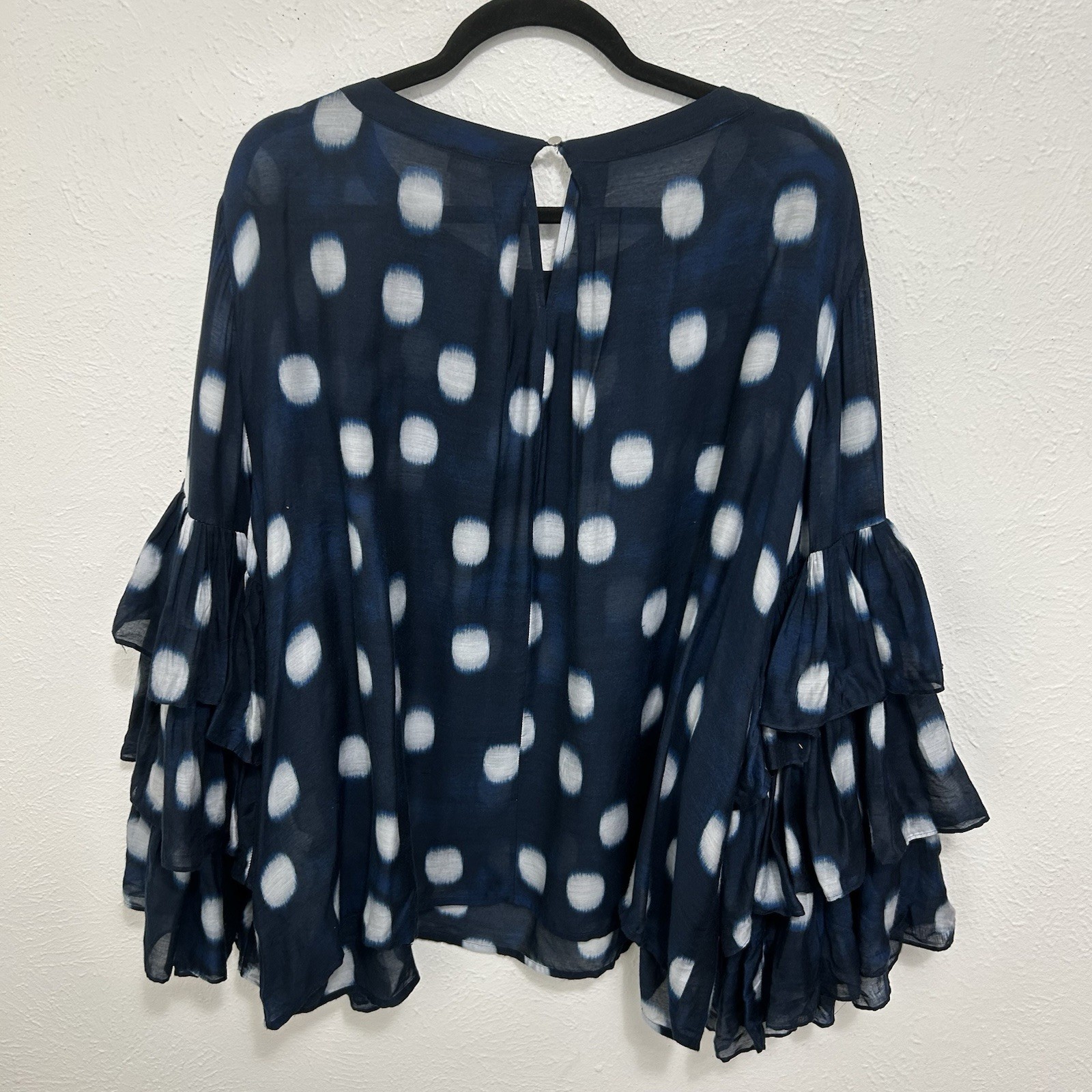 Chico’s Blue Polka Dot Blouse Top Pleated Ruffle Tiered Sleeves Sz 4 / XXL Boho