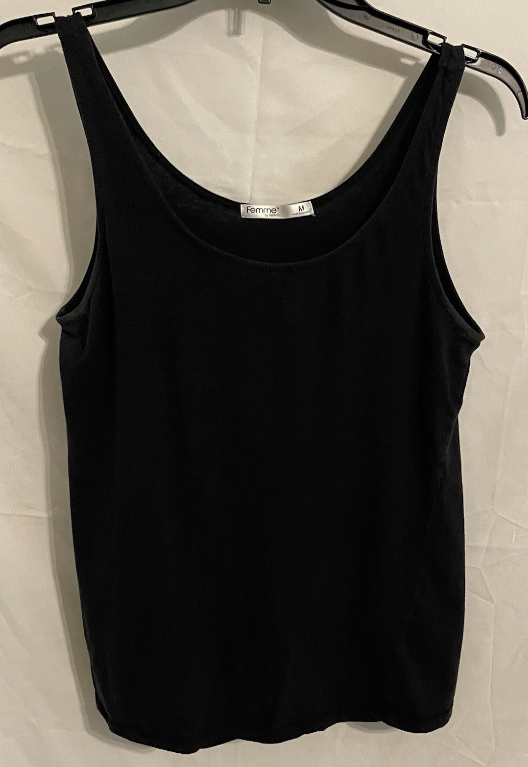 Femme by tresics Women’s Black Solid Scoop Neck Sleeveless Tank Top M Pullover