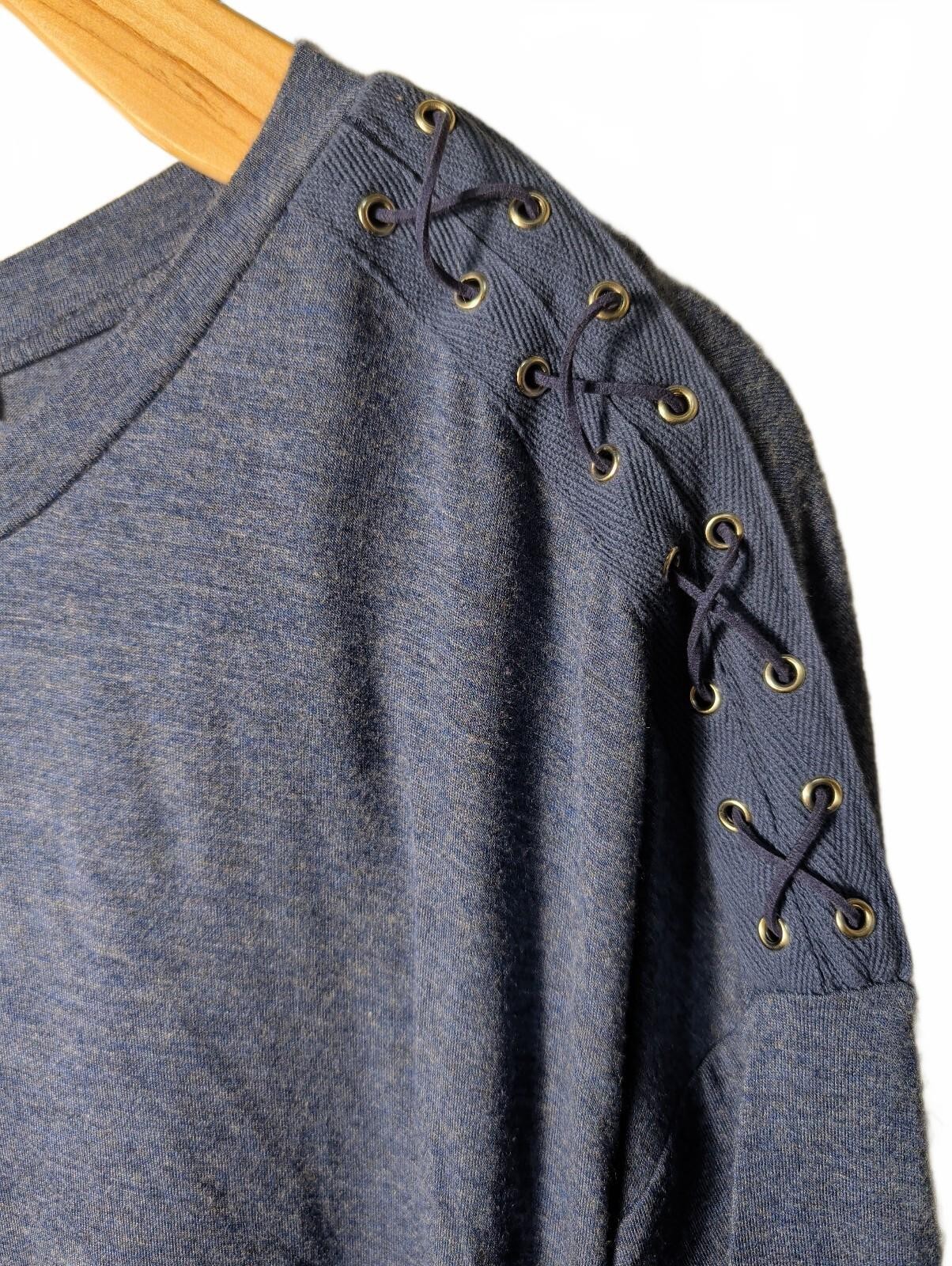 Retrology Blouse Top Womens Size Medium Blue Shoulder Stretch Relaxed Fall