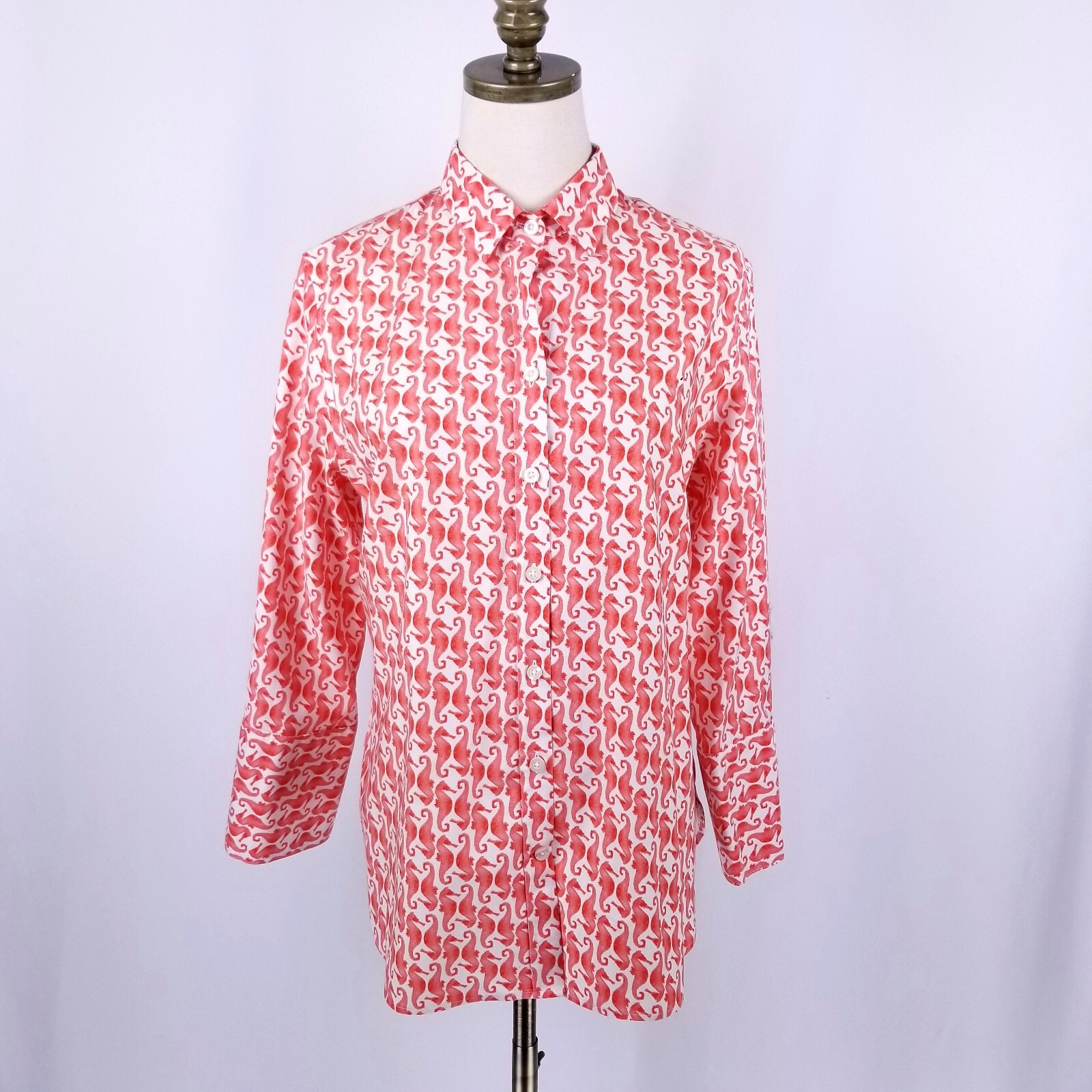 Chico’s No Iron Button Up Shirt Size M Orange Seahorse Pattern 3/4 Sleeve