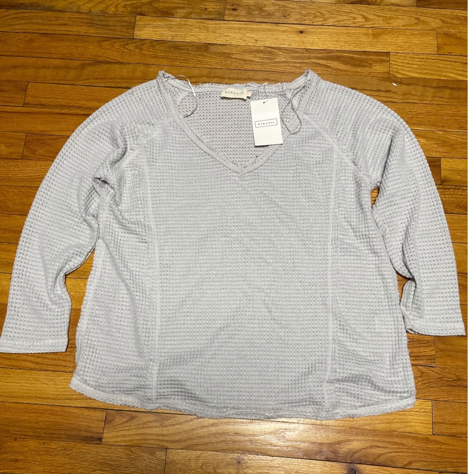 Ninexis Women’s Light Gray Waffle Knit V Neck Long Sleeve Top size XL