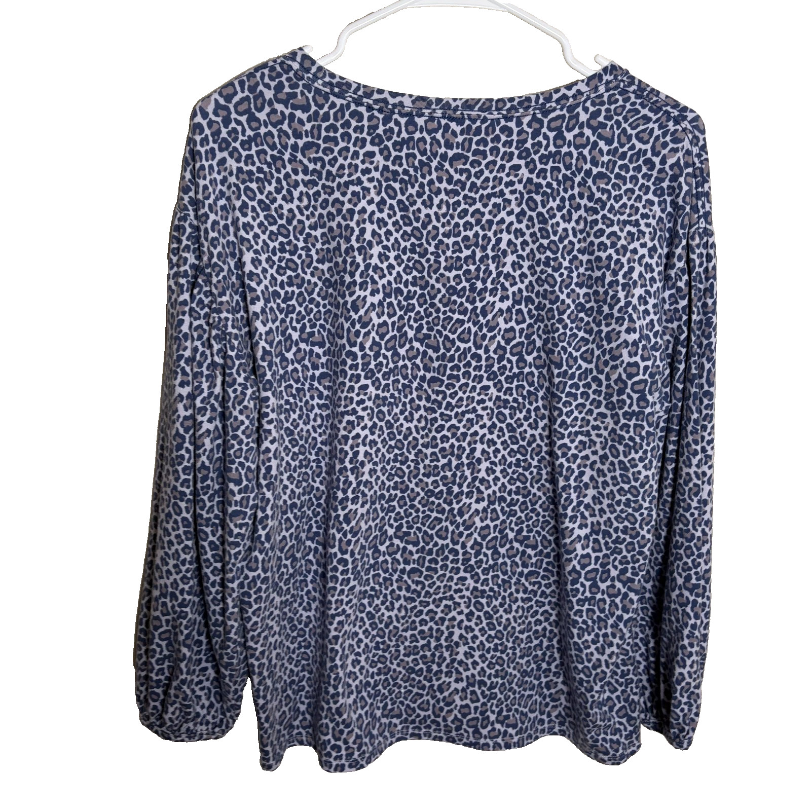 Any Body T-Shirt Women’s Small Cheetah Round Neck Long Sleeve Printed Top