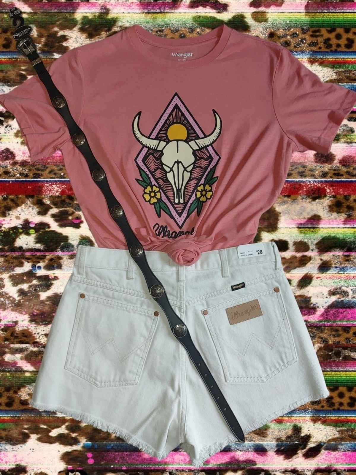Wrangler Steerhead Floral Graphic Tee