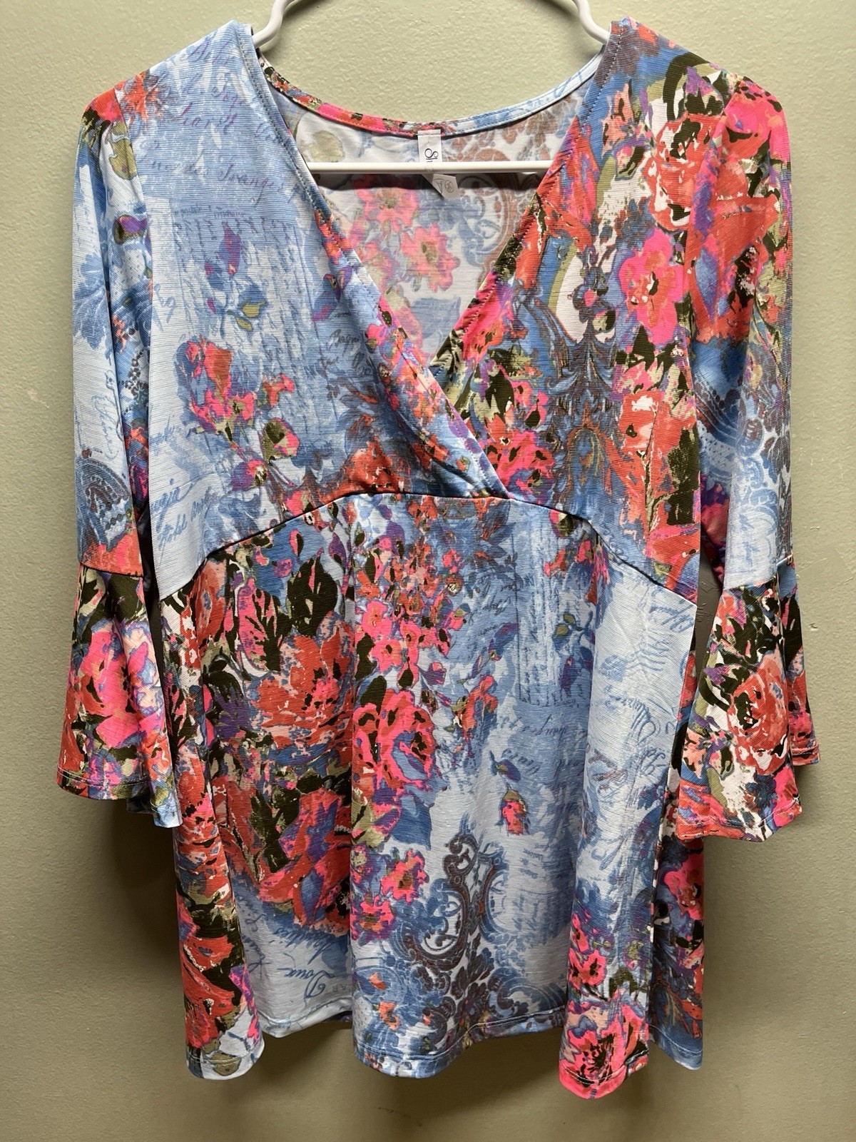 Shopin LA blouse womens size small 3/4 sleeves floral New! blue & pink