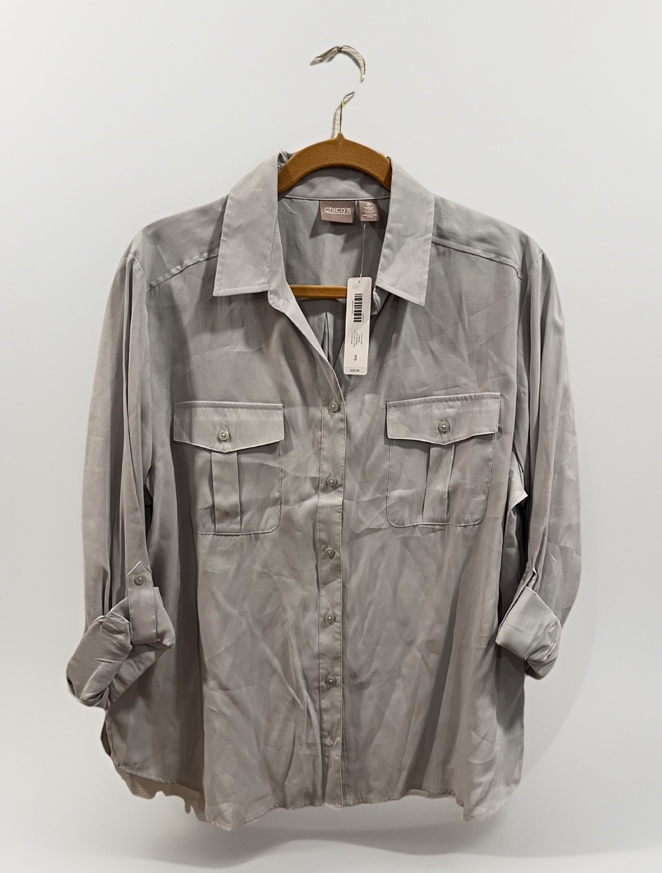 NWT CHICO’S Sofia Silky chic button down blouse – Size 1/Medium 8-10